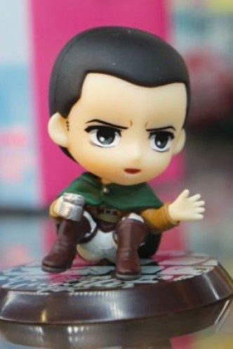 Ataque a los Titanes: Equipo Levi Chibi "Gunther Schultz" 6,5cm.