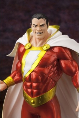 DC Comics Estatua ARTFX+ Shazam NEW 52