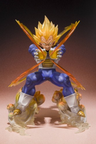 Dragon Ball Z - Super Saiyan Vegeta Figuarts ZERO 13cm.