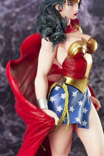 Estatua ArtFX - DC Comics "Wonder Woman" 30cm.