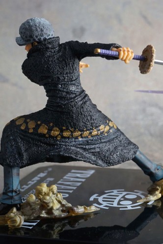 Figuarts ZERO: One Piece "Trafalgar Law" Battle Ver. 12cm.