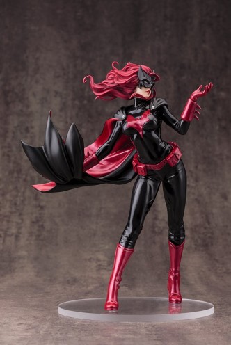 Figura - DC Comics "Batwoman" Bishoujo 25cm.