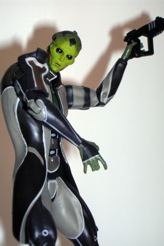 Figure - Mass Effect 3 Serie 1 "Thane" 18cm.