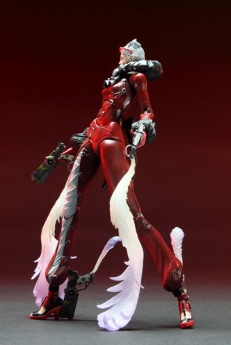 Figura Play Arts Kai - Bayonetta "Jeanne" 23,5cm.