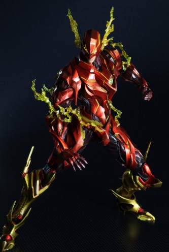 Figura Play Arts Kai - DC COMICS "THE FLASH" 26,5cm.