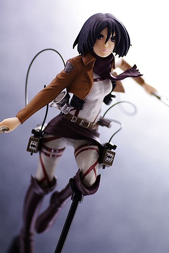 Figura SEGA - Ataque a los Titanes "Mikasa Ackerman" 17cm.