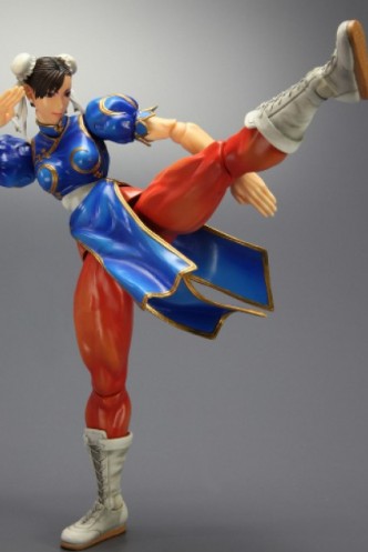 Figura Play Arts Kai - Street Fighter IV "Chun-Li" 22cm.